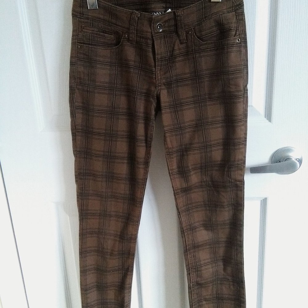 YMI city of angels Low rise Brown Plaid Pant